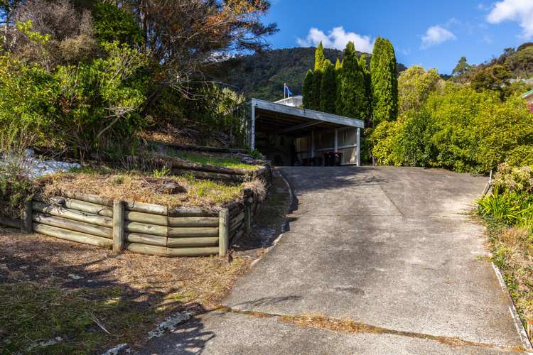 8 Taranaki Street Picton_17