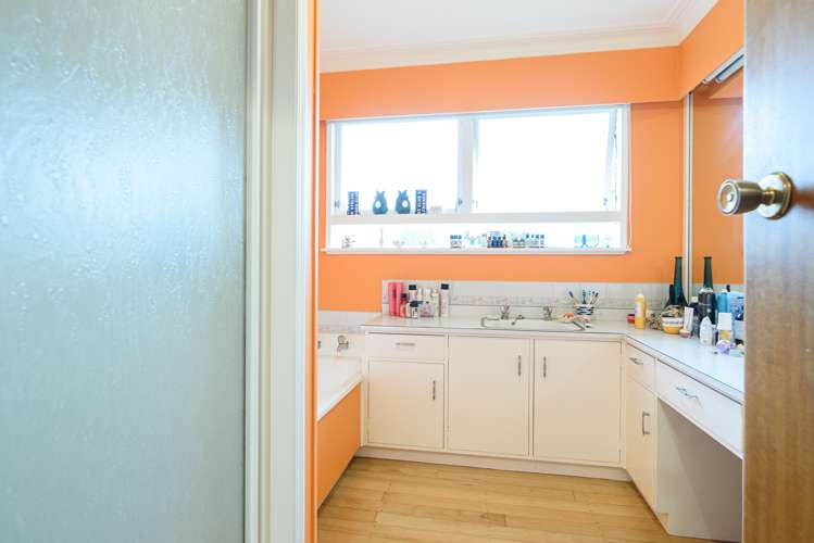 14 Montmere Avenue Te Atatu Peninsula_11