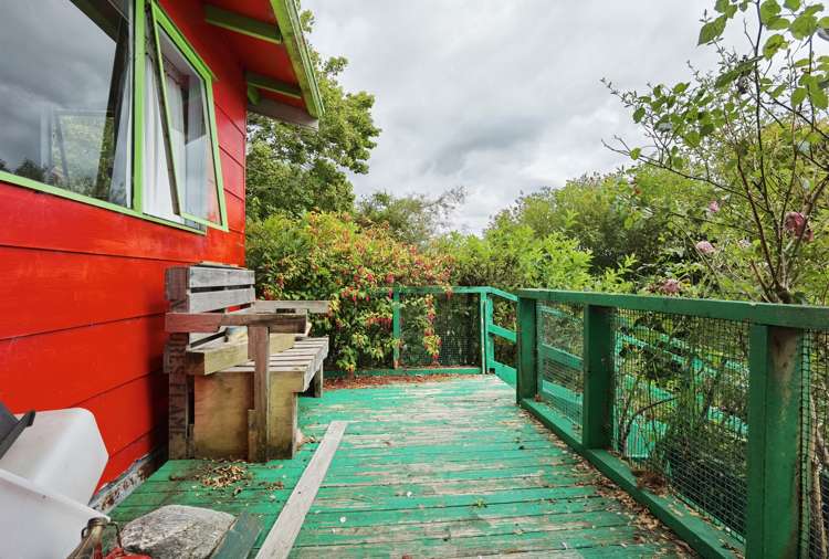 23 Main Road Whataroa_8