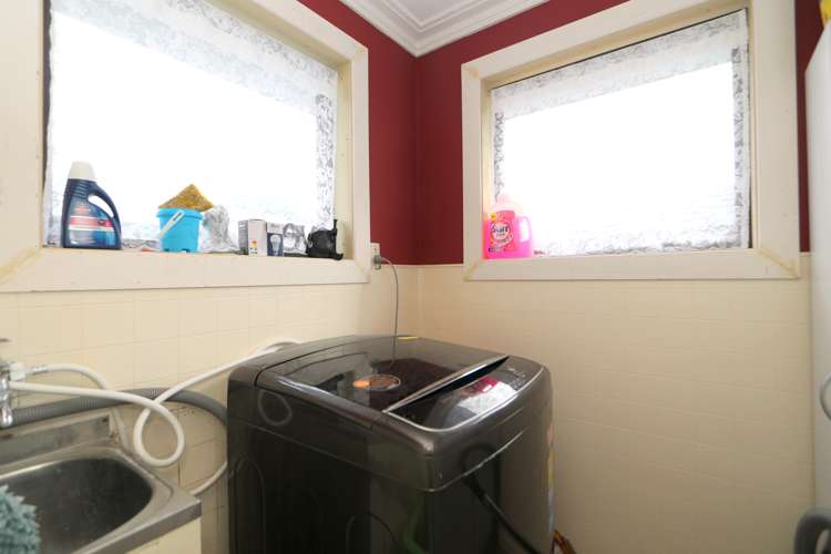 52 Edinburgh Crescent Waikiwi_14