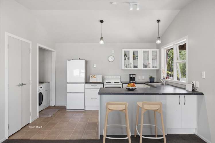 87 Churchill Road_2