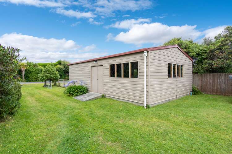 6 Muri Street Aramoana_8