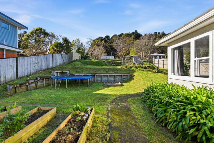 19 Peel Place Wainuiomata_11