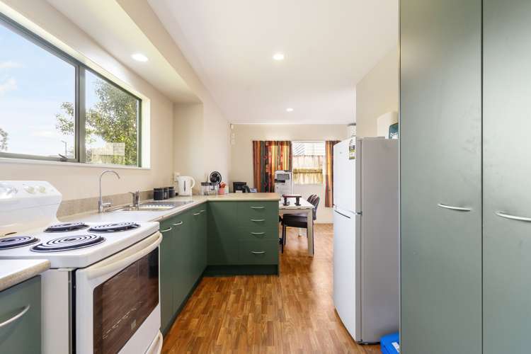 7 Woodford Avenue Henderson_13