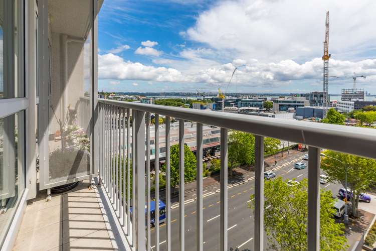 627/72 Nelson Street Auckland Central_12