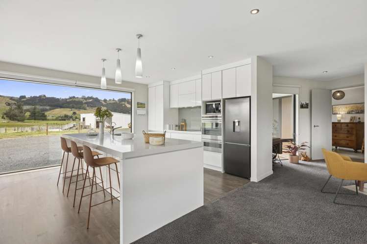 257 Gladstone Road South_4