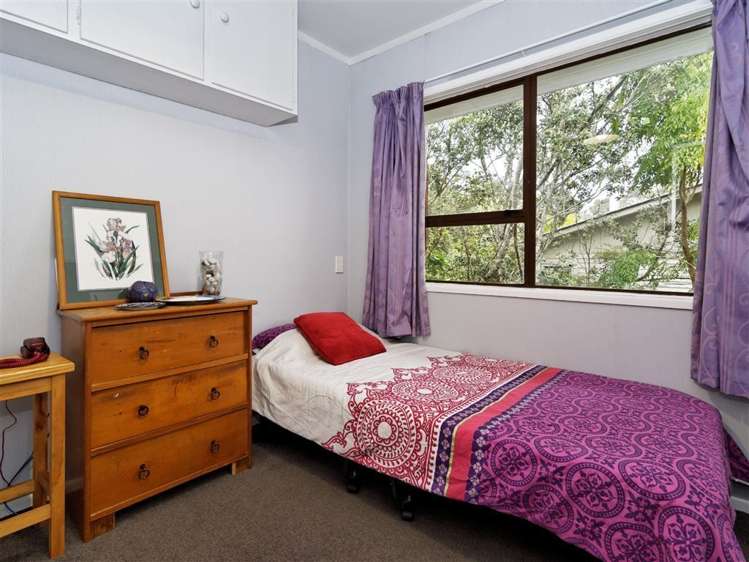 17 Easter Parade Glen Eden_14