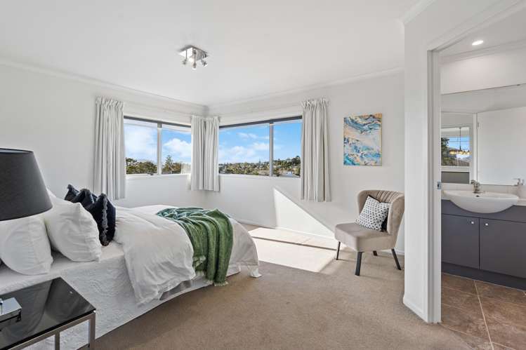 13 Anchorite Way Red Beach_23