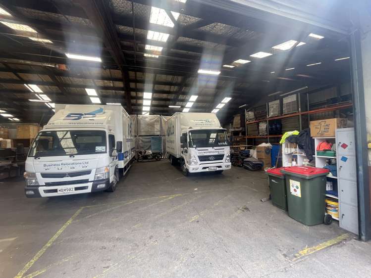 2/20 Port Road Lower Hutt_3