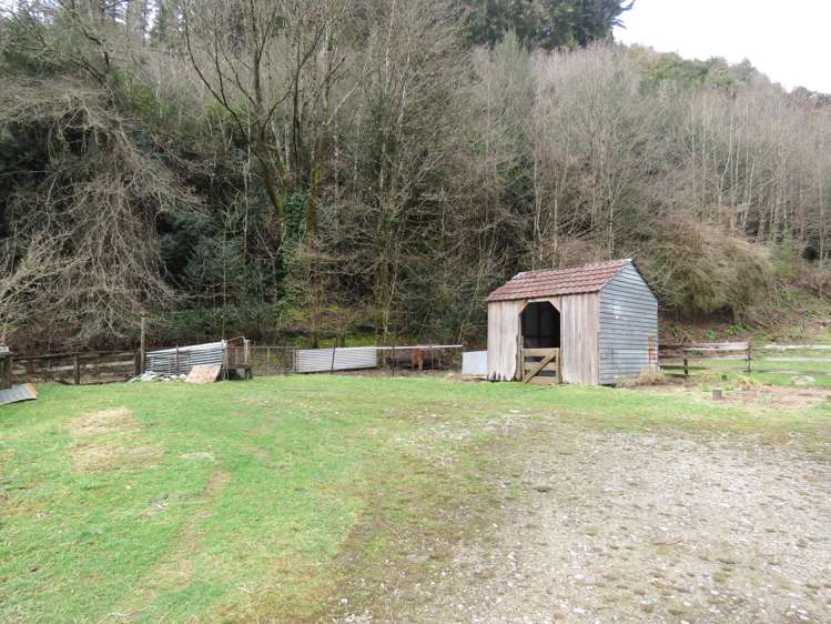 58 Trennery Street Reefton_14