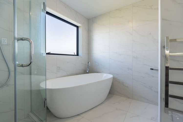 20 Headsail Drive Long Bay_26