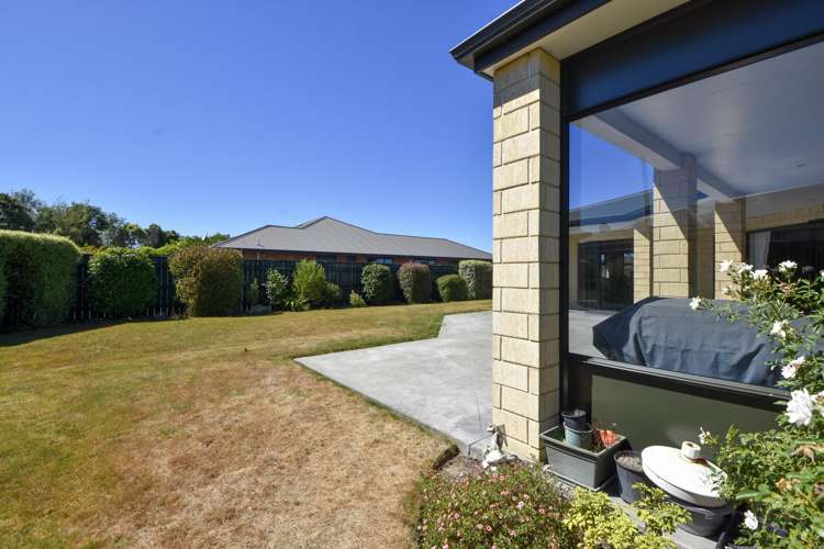 39 Armstrong Avenue Carterton_25