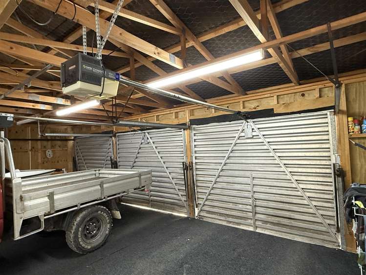 171 Coulson Road Paroa_24