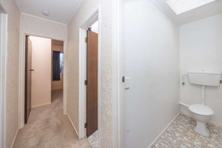 3 Sandringham Road Enderley_14