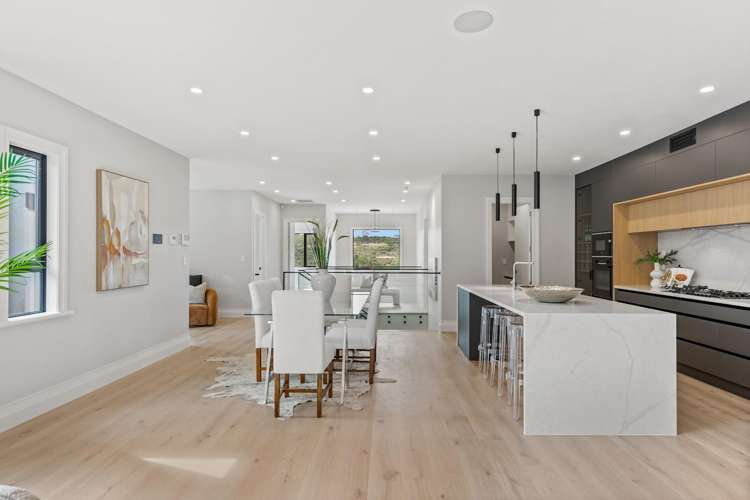 7 Halcyon Bay Lane Orewa_24
