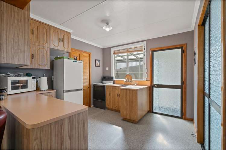 138 Rocks Highway Riverton_7