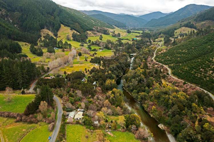 420 Wakamarina Road Canvastown_28