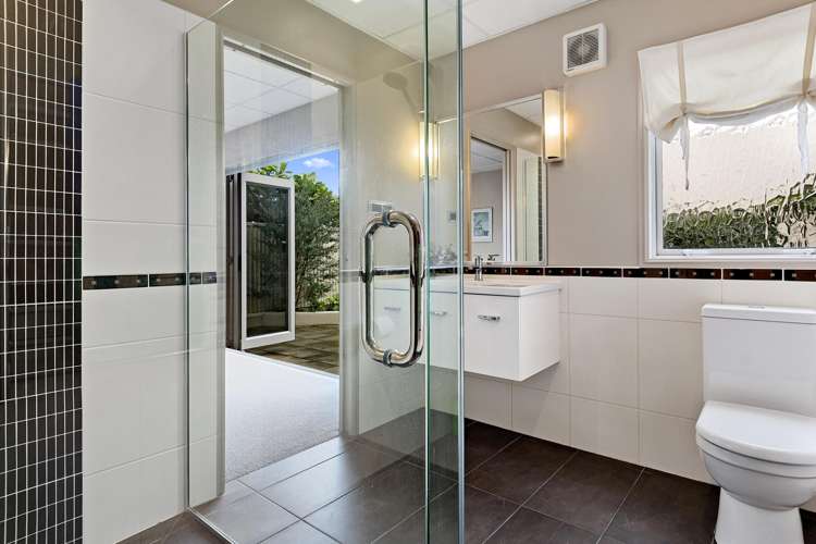 51b Seaview Road Otumoetai_12