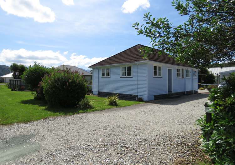 8 Dunn Street Reefton_0