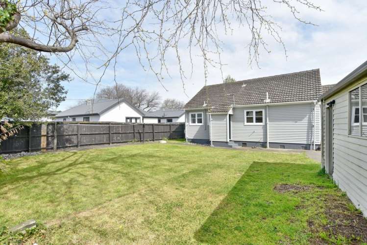 2 Davis Place Woolston_21