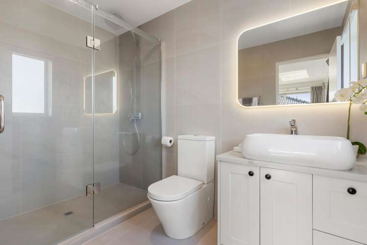 13 Carrygawley Road Flat Bush_17