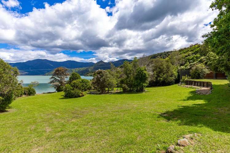 257 Queen Charlotte Drive Havelock_9