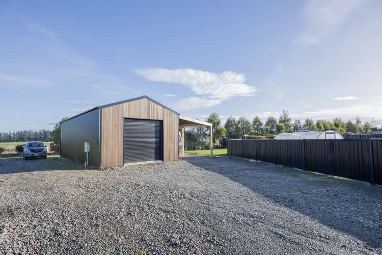 19 Longwood Drive Winton_20