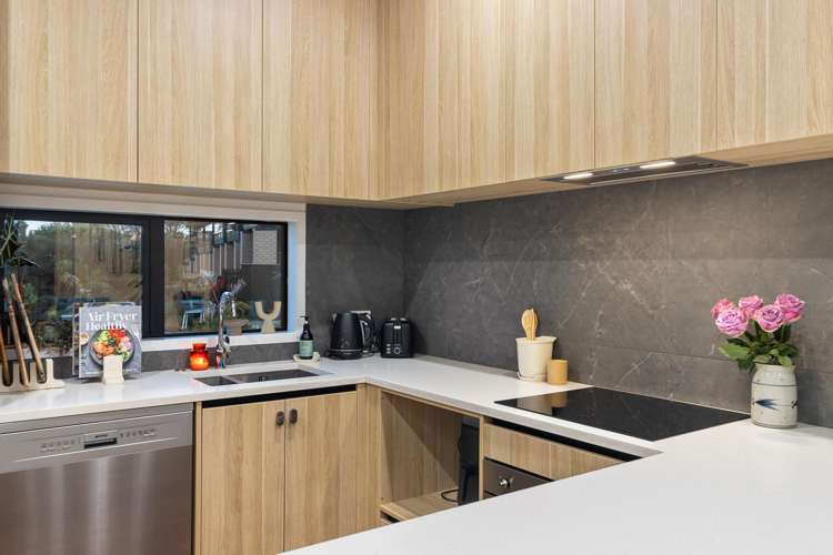 13 Parkwood Avenue Westgate_1