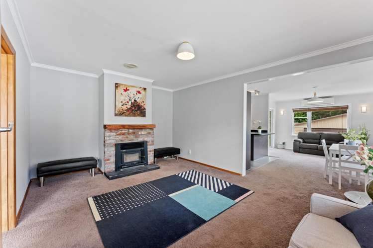 3 Ross Grove Trentham_6