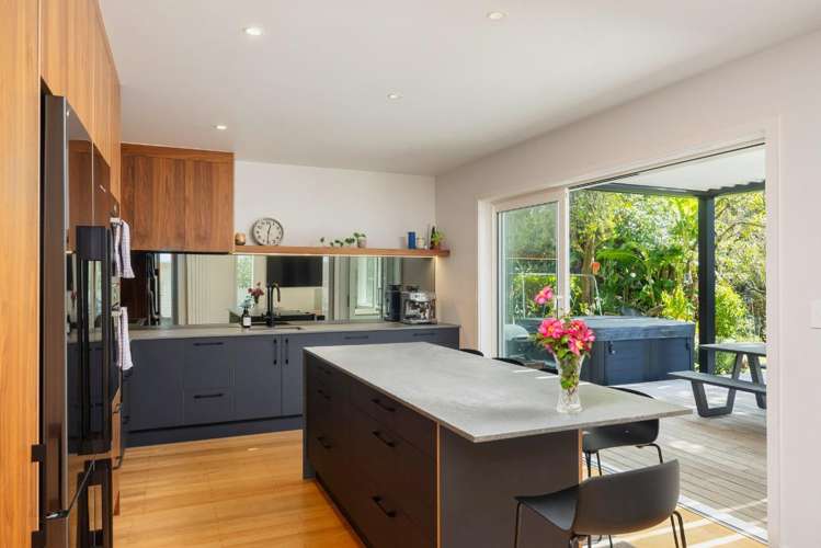 11 Westbourne Road Murrays Bay_5
