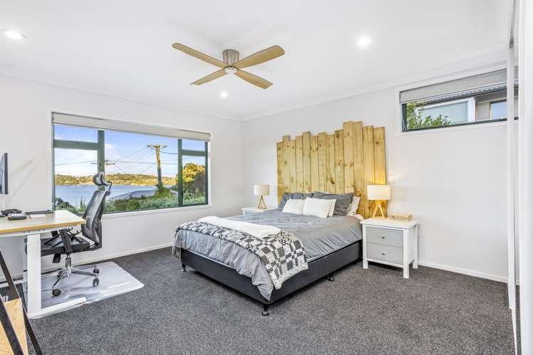 8 Swann Beach Road Stanmore Bay_9
