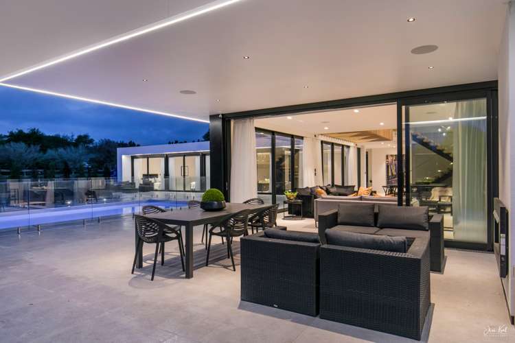 26 Lynwood Grove Dairy Flat_9