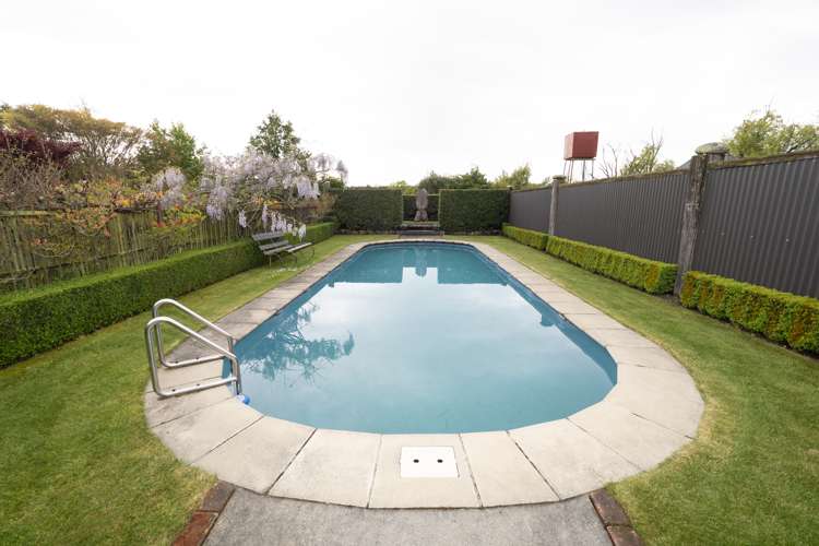 244 Racecourse Road Allenton_21