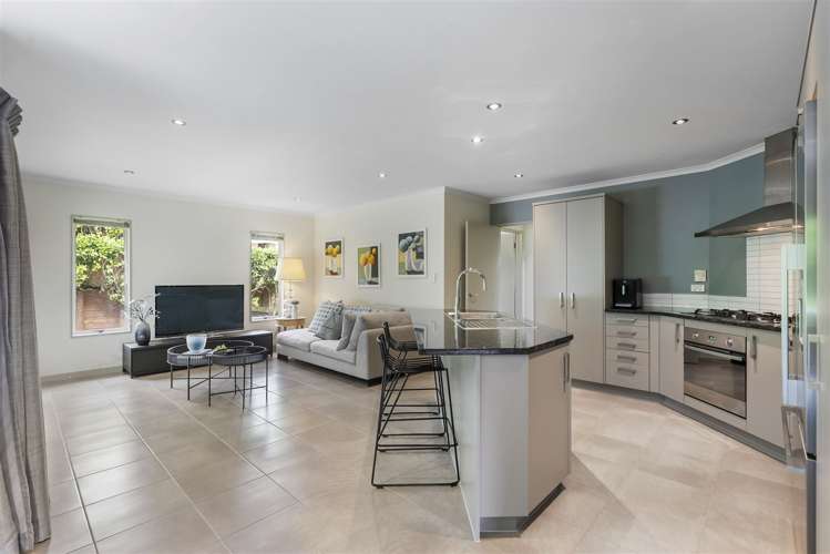 7 Tranquility Rise Mellons Bay_6
