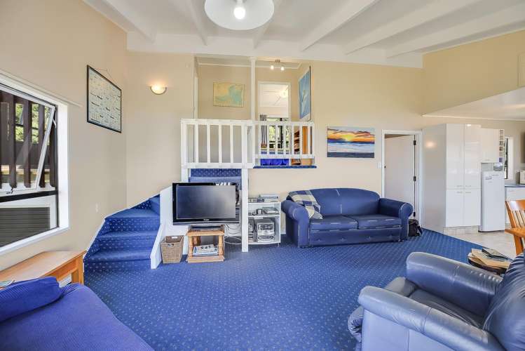 231 Pouewe Street Kawhia_11