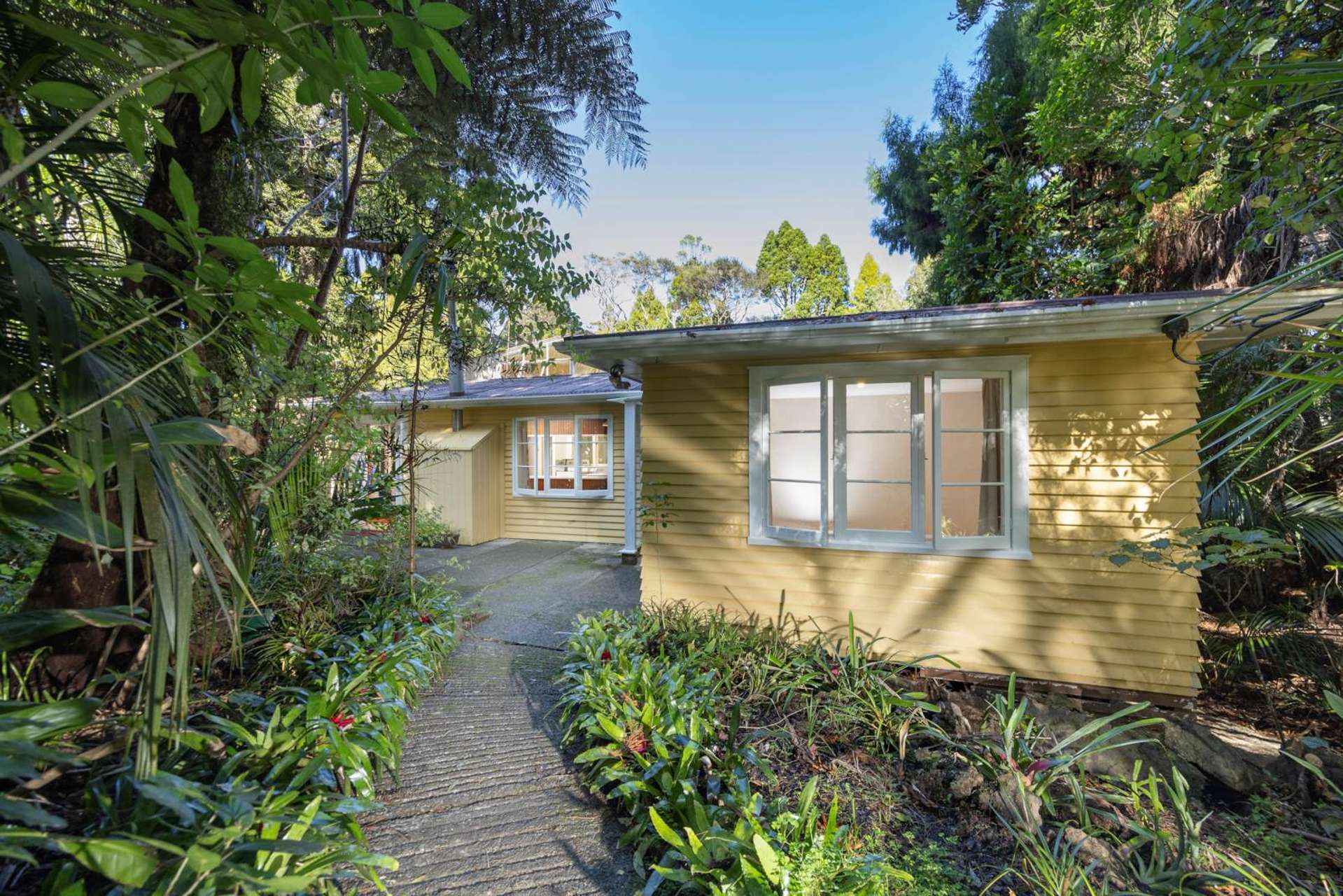 29 - 31 Ngaio Road Titirangi_0