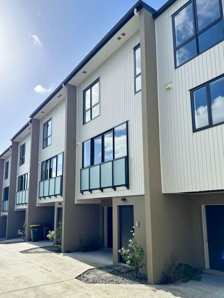 5/20 Penzance Road_4