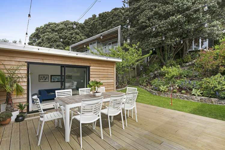 312 Queens Drive Lyall Bay_4