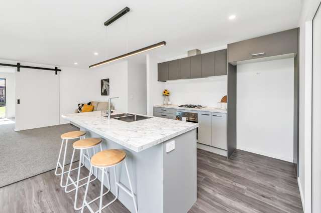 38 Graeme Foote Street Darfield_4