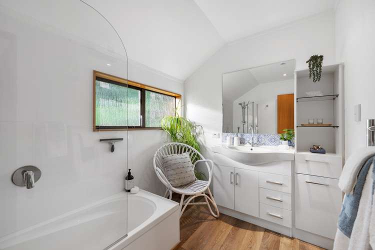 15 Cavendish Square Strathmore Park_8