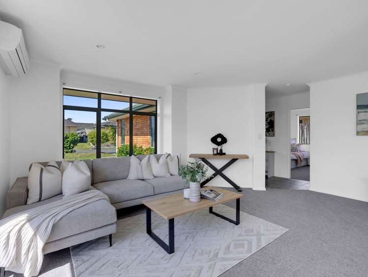 5 Locksley Lane Hamilton East_27