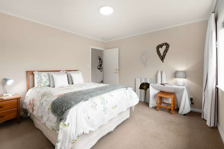 2 Dunsford Mews Hamilton Central_11