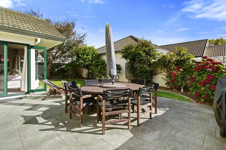 59 Hautana Street Woburn_25