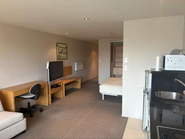 6 Durham Street Kingsview Apartments 11234_4