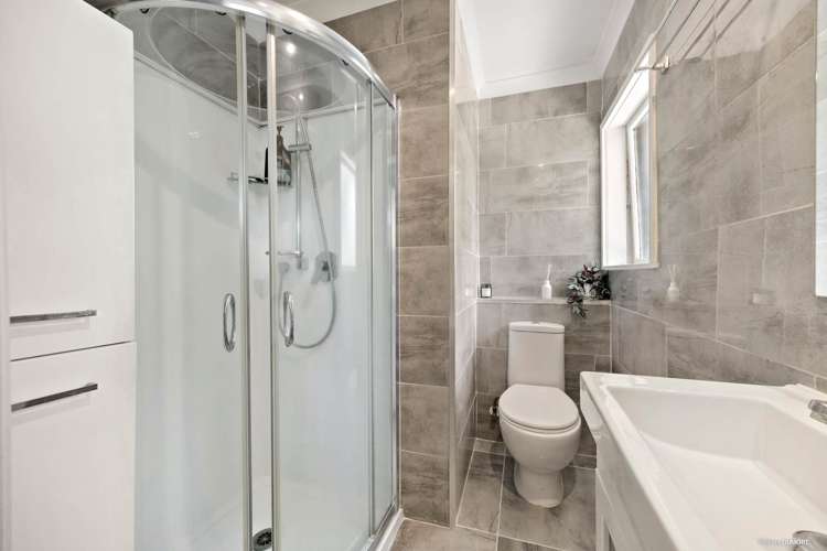 44 David Avenue Hill Park_15