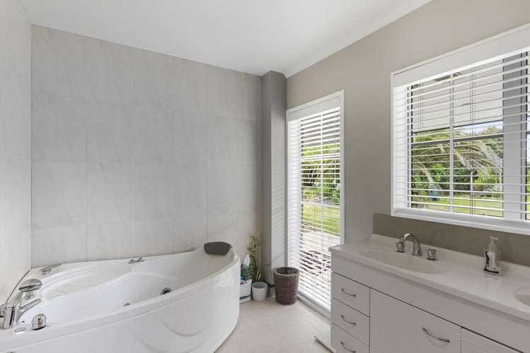 4 Lakewood Grove Levin_47