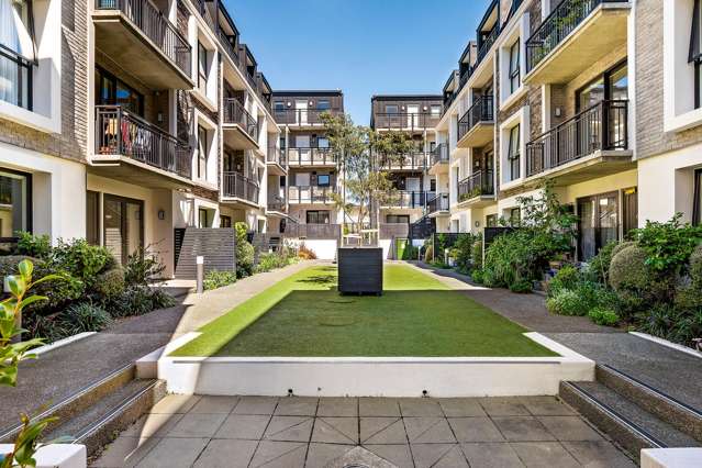 Elevated Lifestyle in Newtown