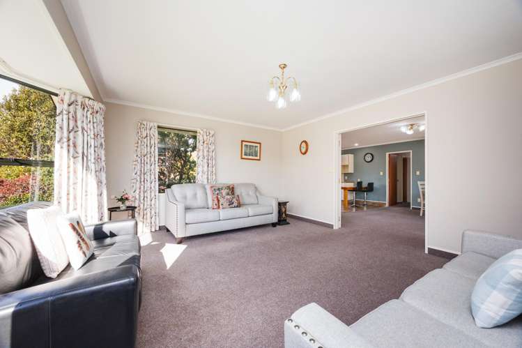 4 Tudor Grove Feilding_15