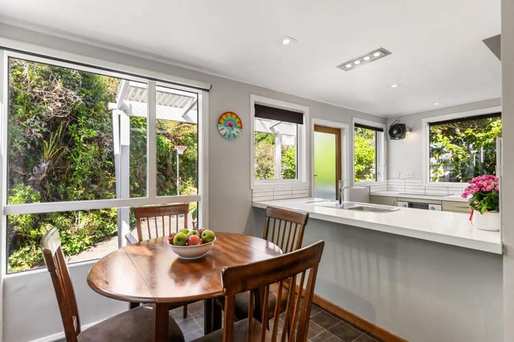 10 Bourbon Terrace Karori_7