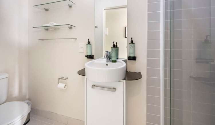 1014/10 Waterloo Quadrant Auckland Central_7